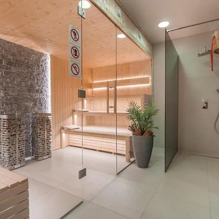 Apartserwis - Gorace Zrodla Apartament Orla Perc Lux Apartment *